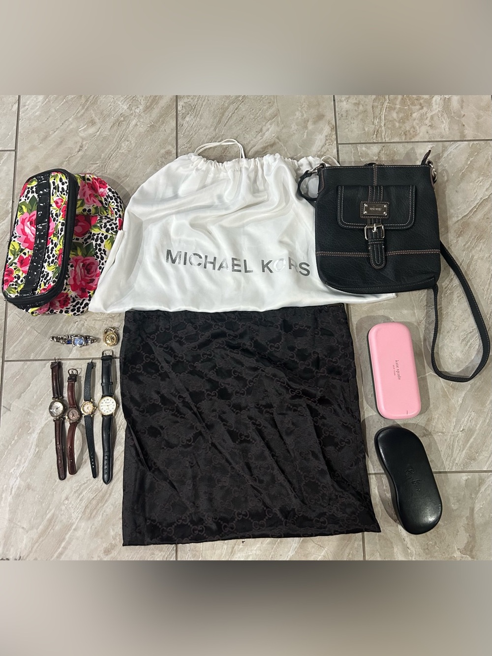 Givenchy, Gucci, LV, MK Designer Purse & Watch Reseller Box Lot of 30 Wholesale - Picture 8 of 13